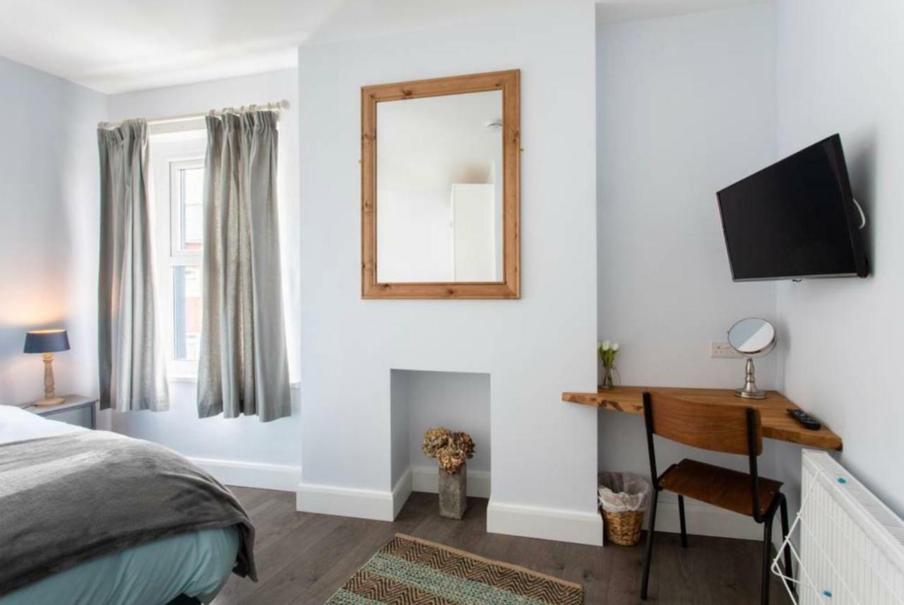 Beautiful Two Bed Mumbles Flat - With Parking Space Exteriör bild