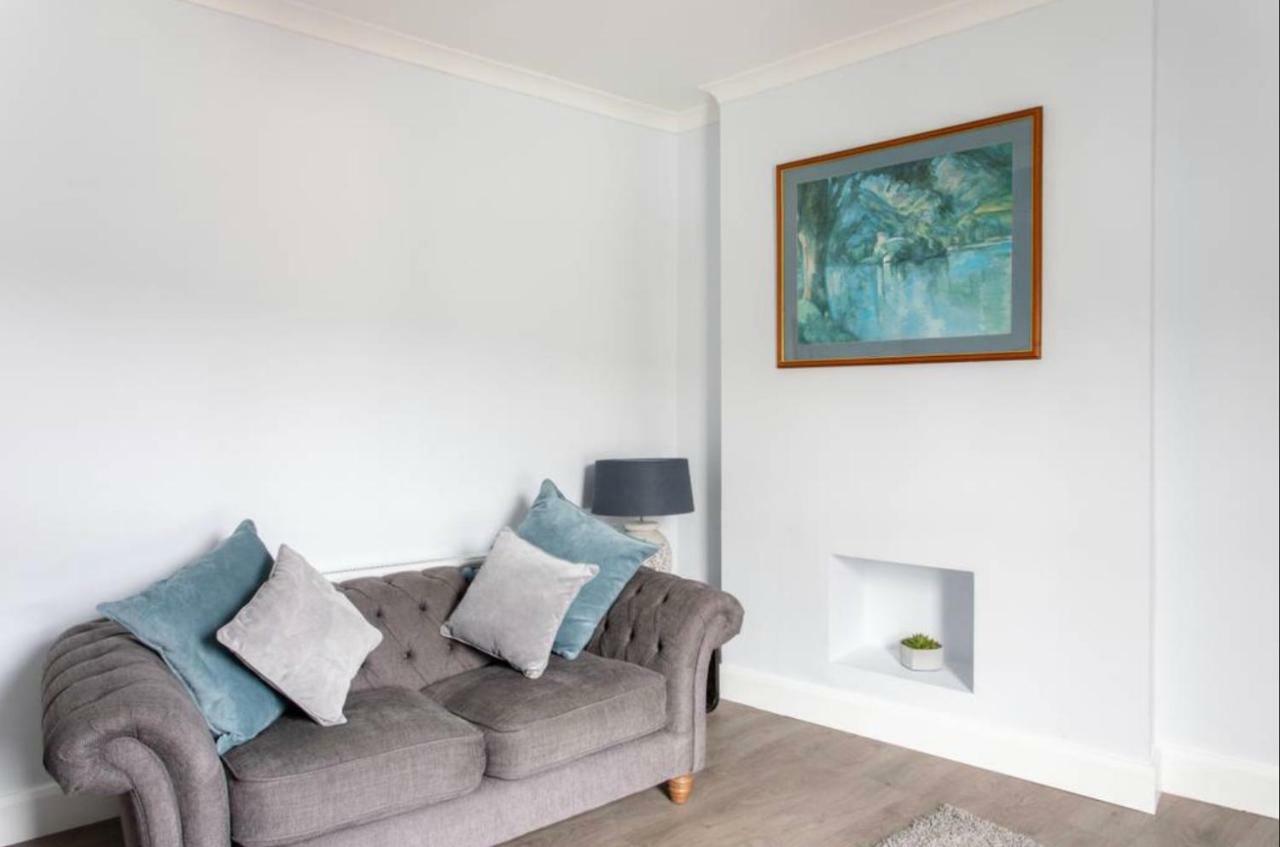 Beautiful Two Bed Mumbles Flat - With Parking Space Exteriör bild