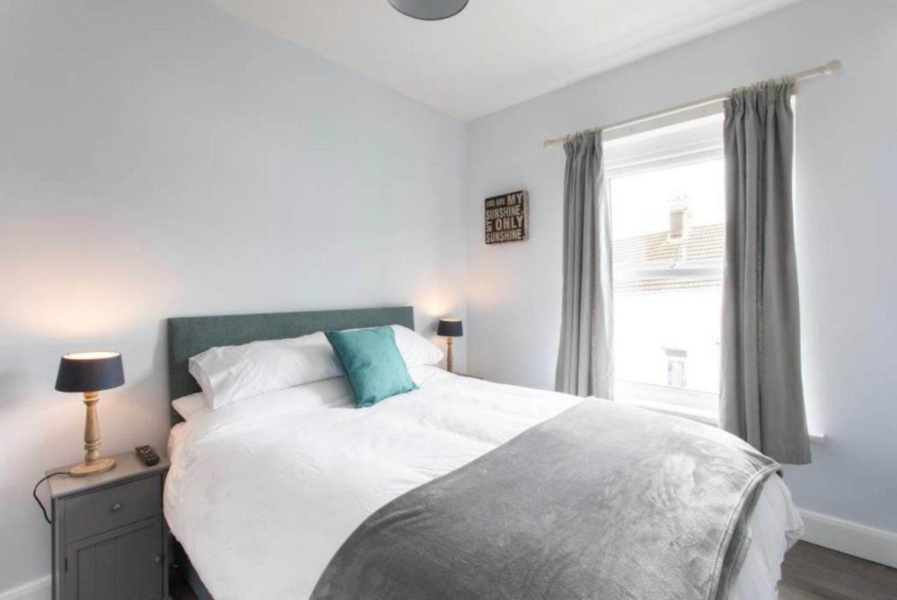 Beautiful Two Bed Mumbles Flat - With Parking Space Exteriör bild